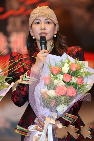 咱们相爱吧简母