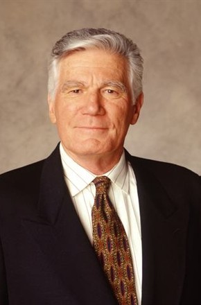 反斗神鹰续集SenatorGrayEdwards