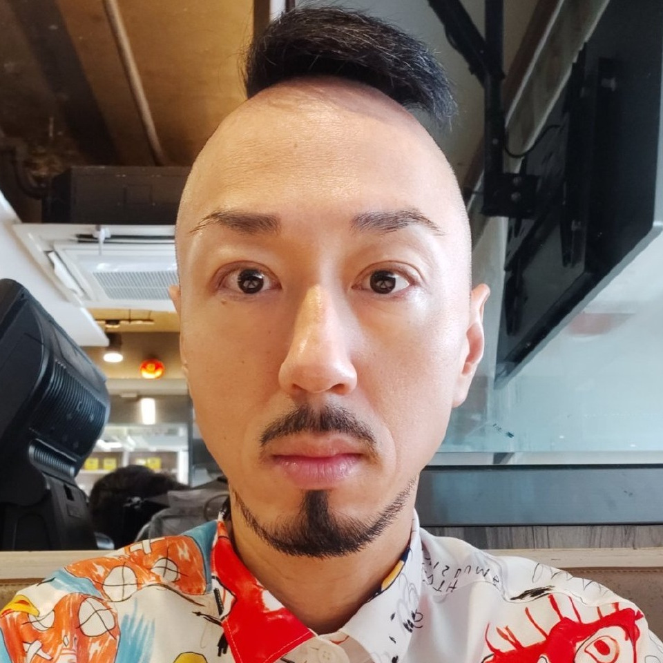 72家租客哈公店售货员