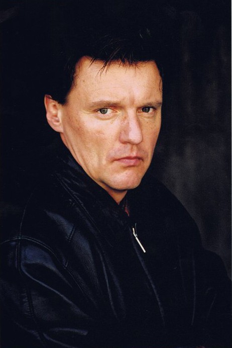 双子杀手尤里·科沃斯