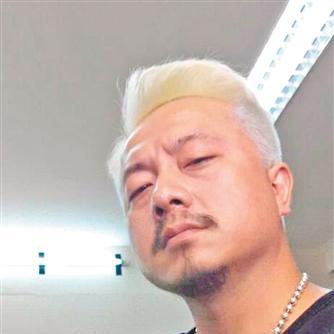 疯狂的外星人警察