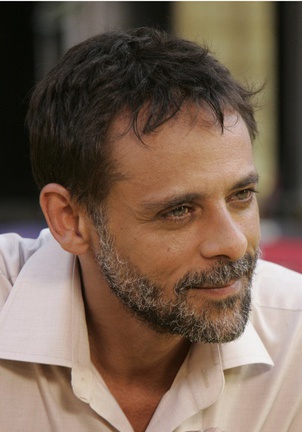 垂直极限卡里姆&middot;纳齐尔