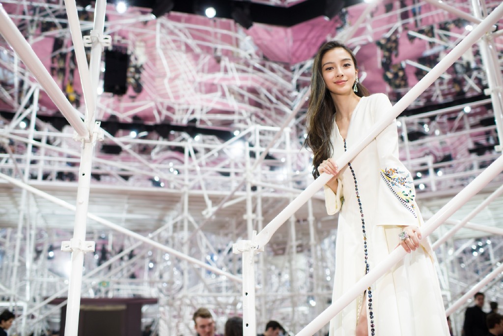 全球热恋小妹黄牡丹